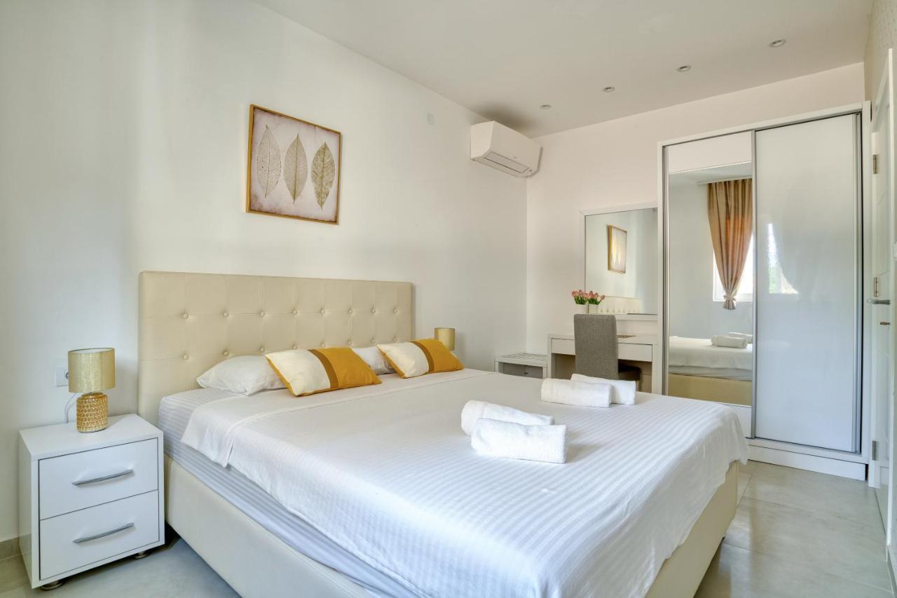 The Golden Luxury Apartments Котор Экстерьер фото