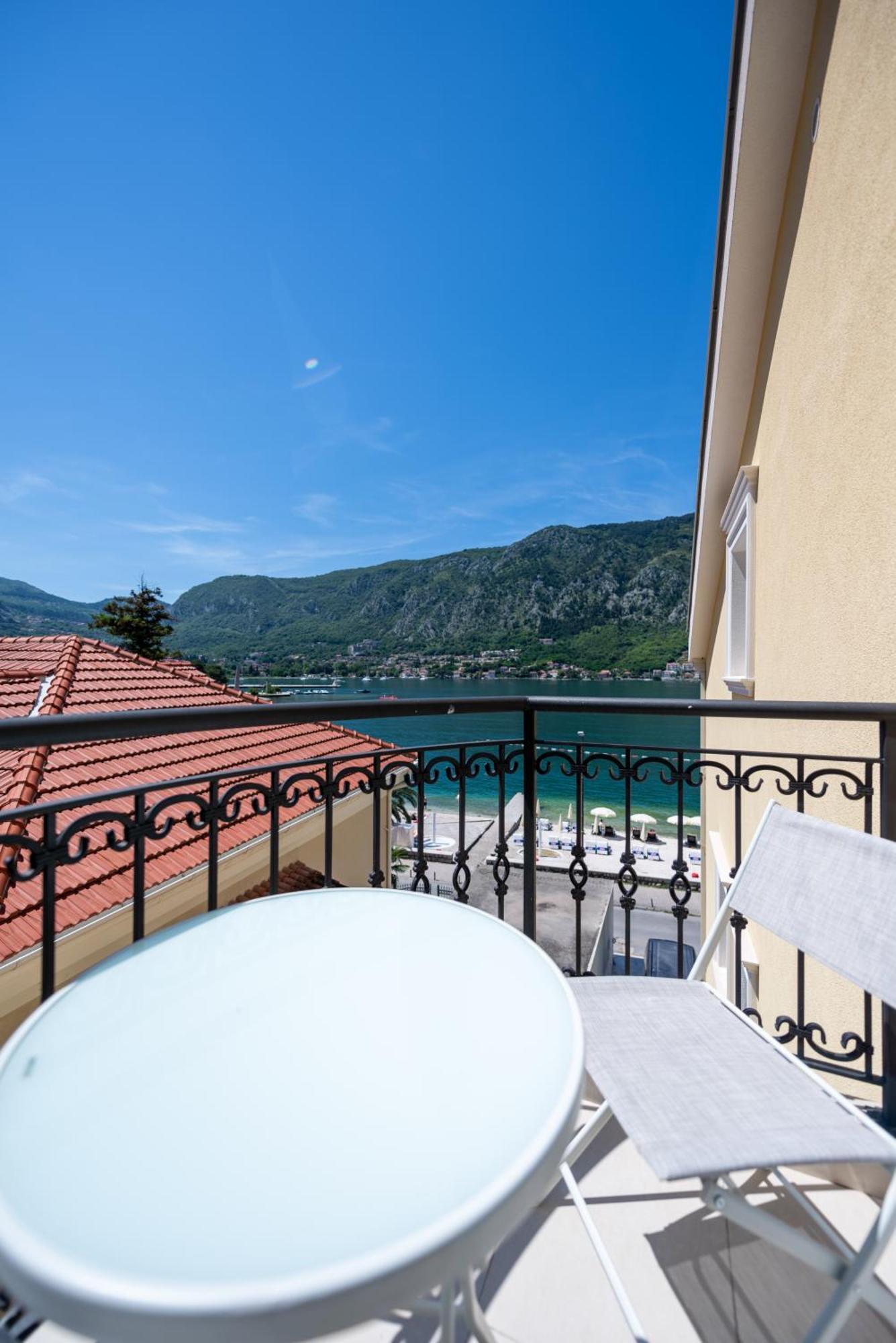 The Golden Luxury Apartments Котор Экстерьер фото